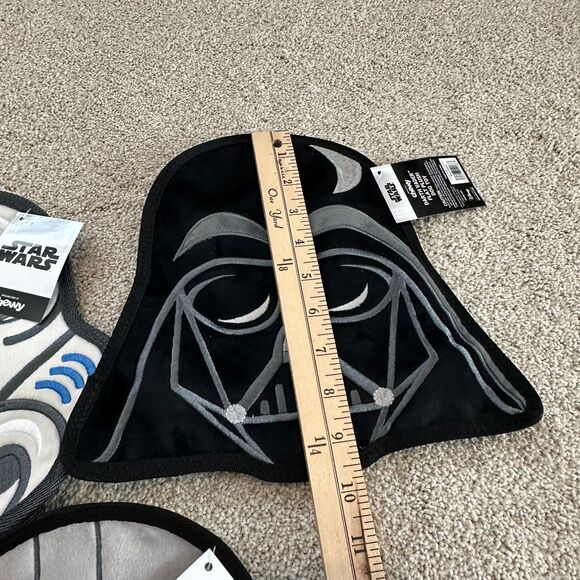 Chewy Star Wars Darth Vader, Stormtrooper and The Mandalorian Flat Plush Dog Toy - Picture 6 of 7